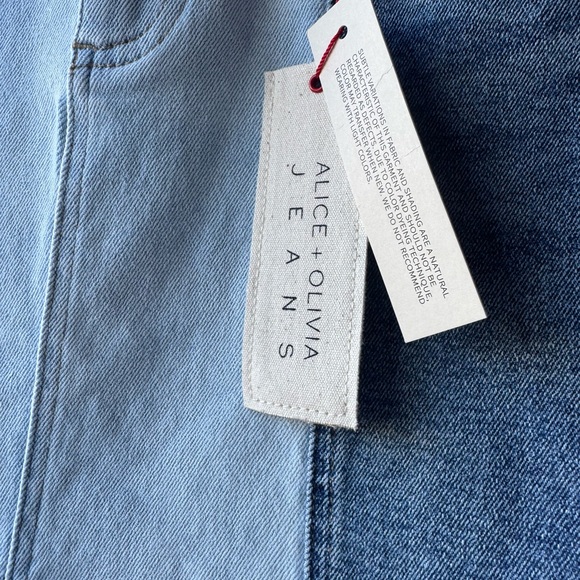 This is an Alice + Olivia Rye two-tone denim maxi skirt NWT size 25 - Picture 8 of 9